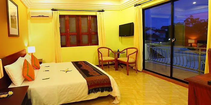 Hotel Heart Language Angkor